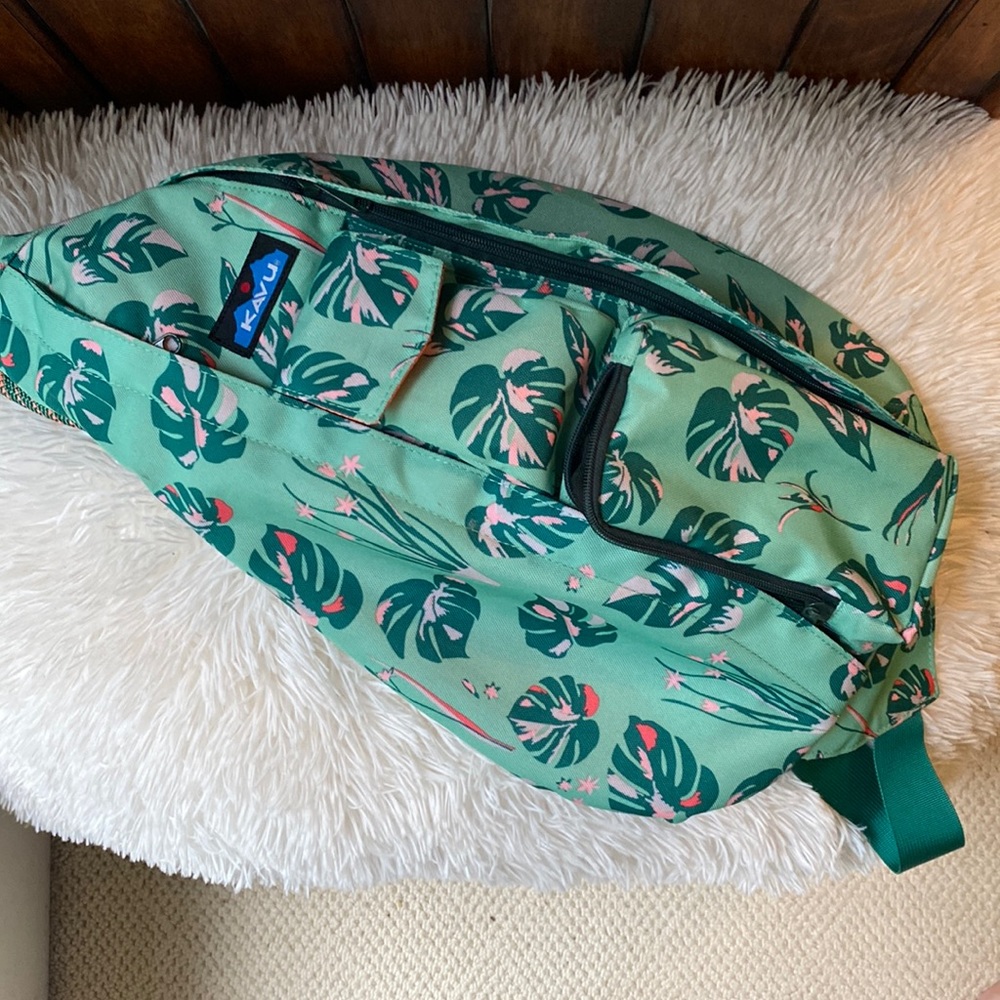 Kavu sling bag
